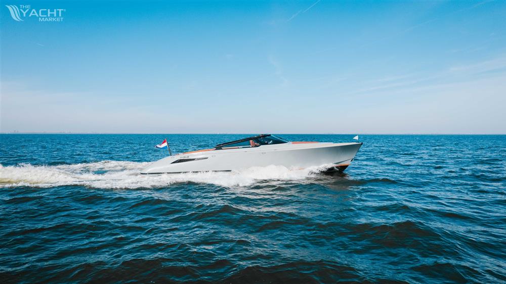 Wajer 55 - Wajer-55-motor-yacht-for-sale-exterior-image-Lengers-Yachts0124-scaled.jpg