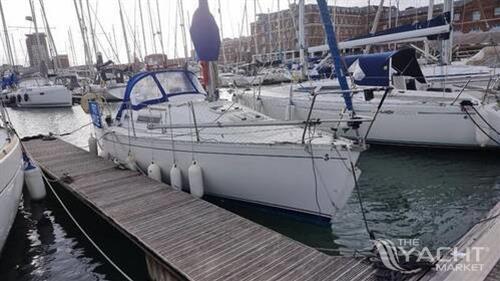 Beneteau First 285