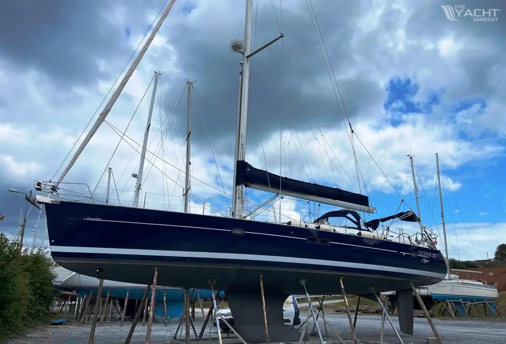 Beneteau Oceanis Clipper 523