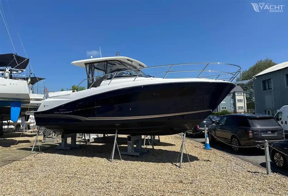 Jeanneau Cap Camarat 10.5 WA