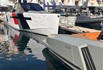 Evo Yachts R+