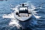 Vanquish  40 Sports Line
