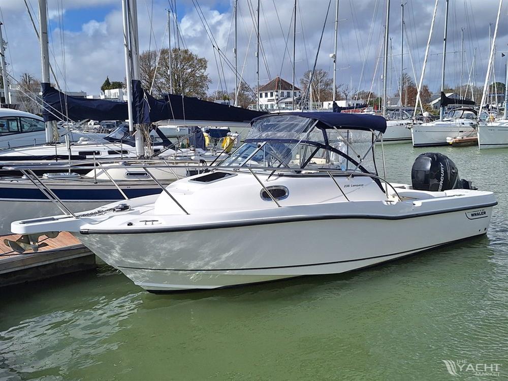 Boston Whaler 235 Conquest - Default Image
