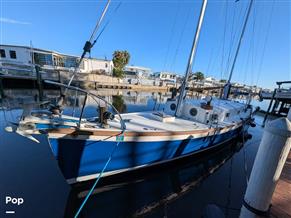 Herreshoff Meadowlark 37