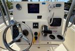 Cobia 237 CC - Helm Station