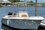 Cobia 237 CC - T-top