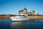 Fairline Phantom 50 - Fairline-Phantom-50-motor-yacht-for-sale-exterior-image-Lengers-Yachts-6-scaled.jpg