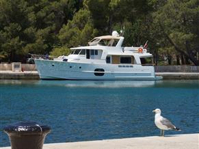 Beneteau Swift Trawler 52