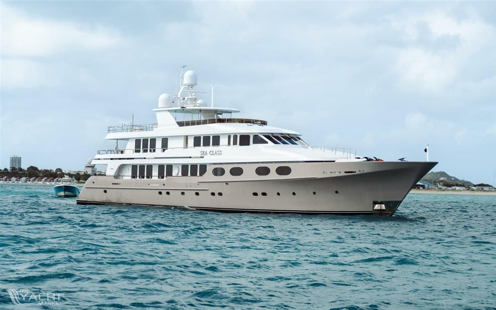 Christensen Motor Yacht