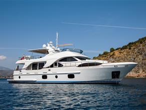 Benetti Legend 85
