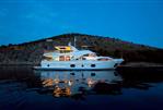 Benetti Legend 85 - Benetti Legend 85 (2009)