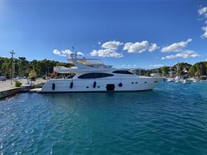 Ferretti Yachts 780 for sale | TheYachtMarket