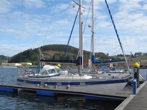 Hallberg Rassy 352