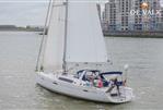 Beneteau Oceanis 58 - Picture 3