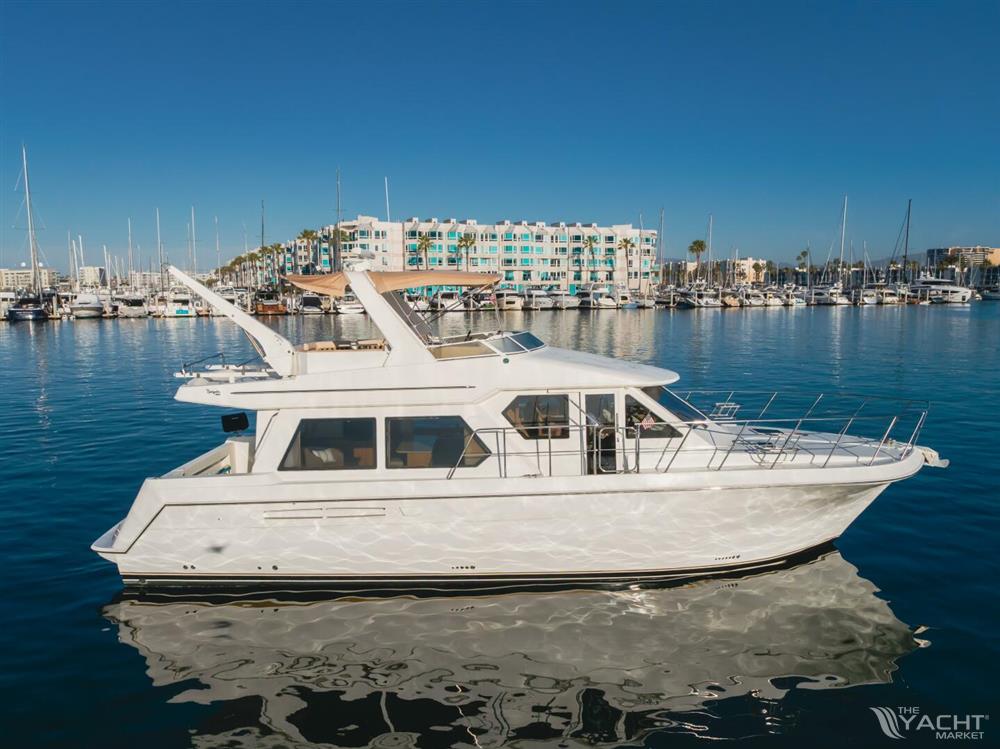 Navigator 48 Pilothouse