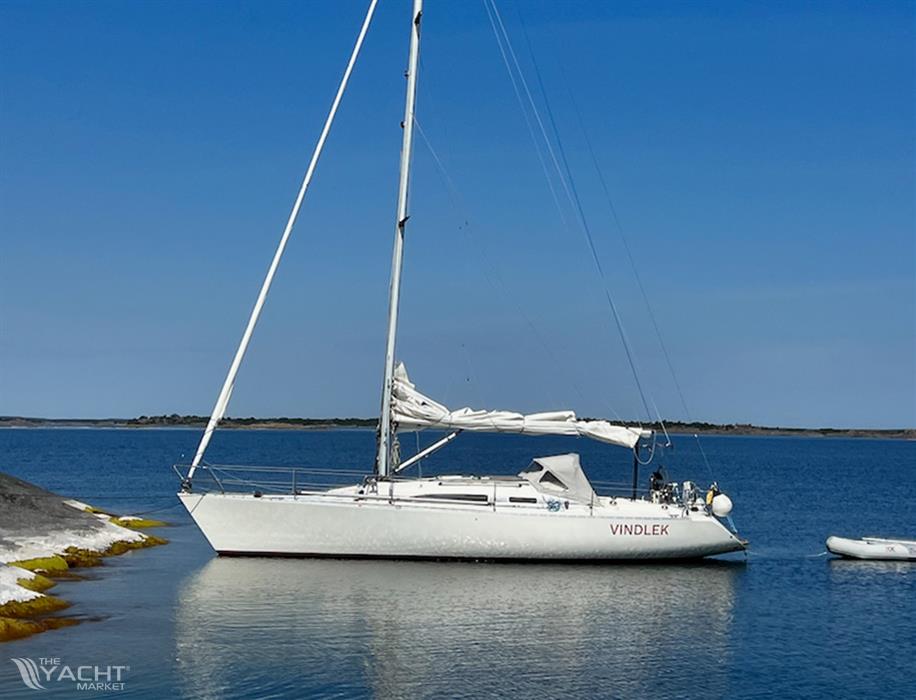 Ros&#228;ttra Farr 40 Cruising