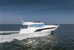 Prestige 590 - Prestige-590-129-motor-yacht-for-sale-exterior-image-Lengers-Yachts-11-scaled.jpg