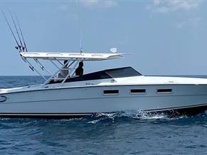 Magnum Marine 35 Express