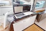 Sunseeker Predator 75 - 17 - Wetbar