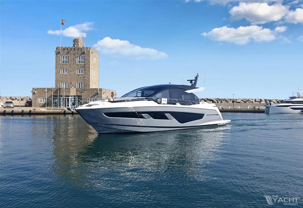 Sunseeker Predator 65 - 0 - Main