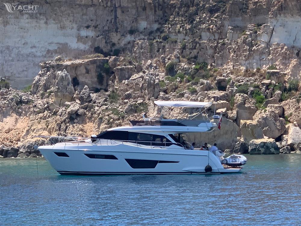 Ferretti 500
