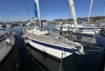 Hallberg Rassy 352