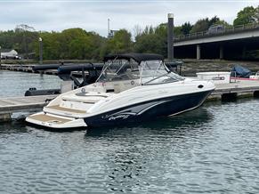 Rinker 232 Captiva