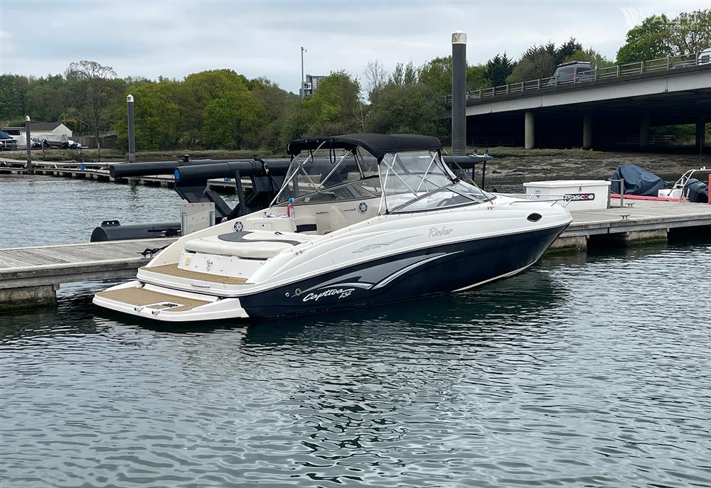 Rinker 232 Captiva - 0 - Cover
