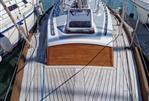 Classic Yacht Robertson 35