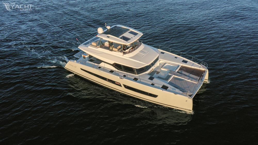 Fountaine Pajot Power 67