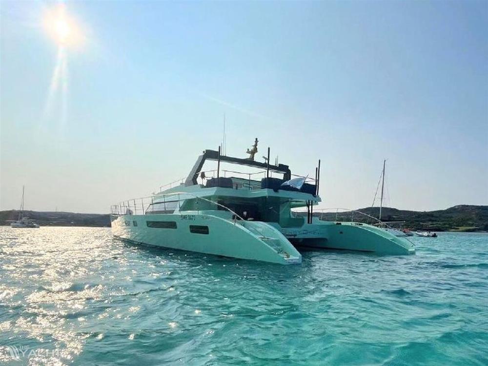Catamar Fiumicino OSO 90 Power Catamaran