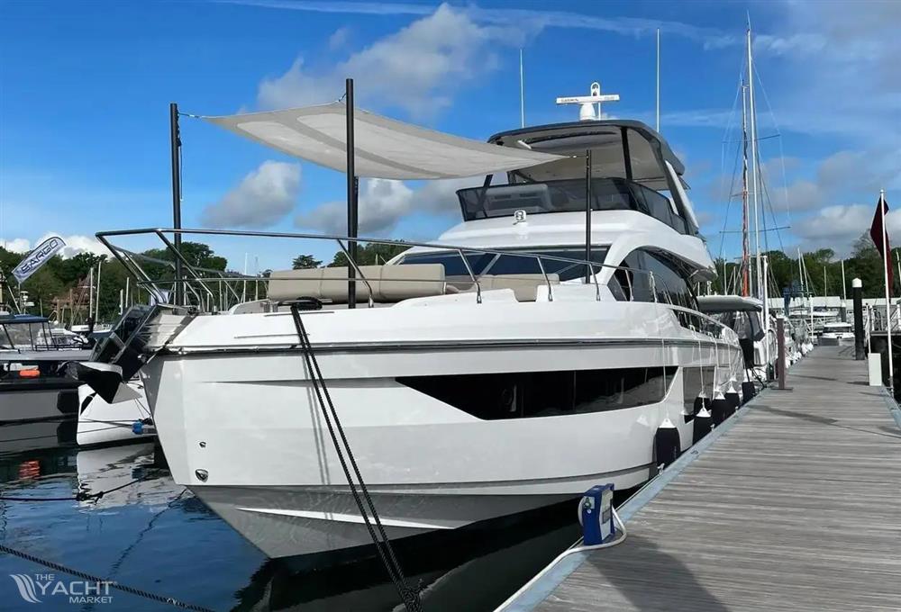 Azimut 68 Flybridge