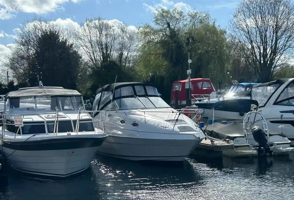 Regal Commodore 2465