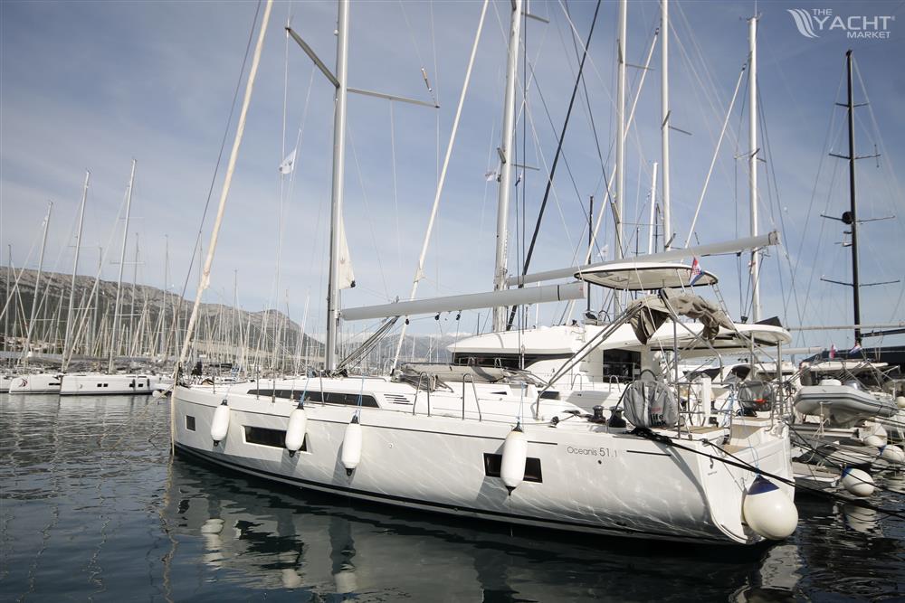 Beneteau Oceanis 51.1