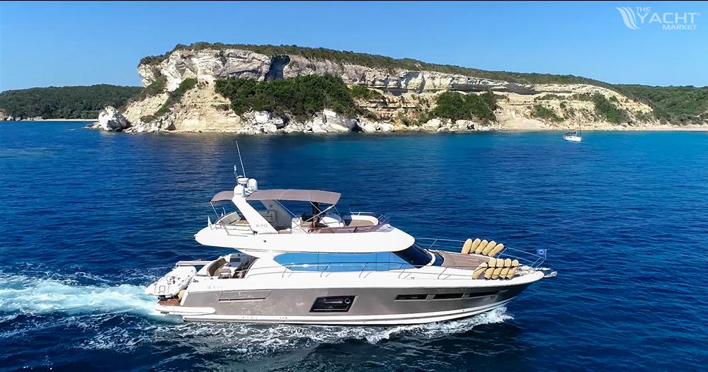 Prestige Yacht 620