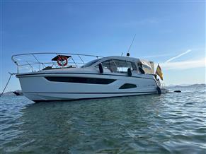 Sealine C390V