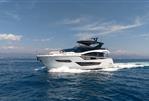 SUNSEEKER 88 Yacht