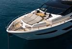 SUNSEEKER 88 Yacht