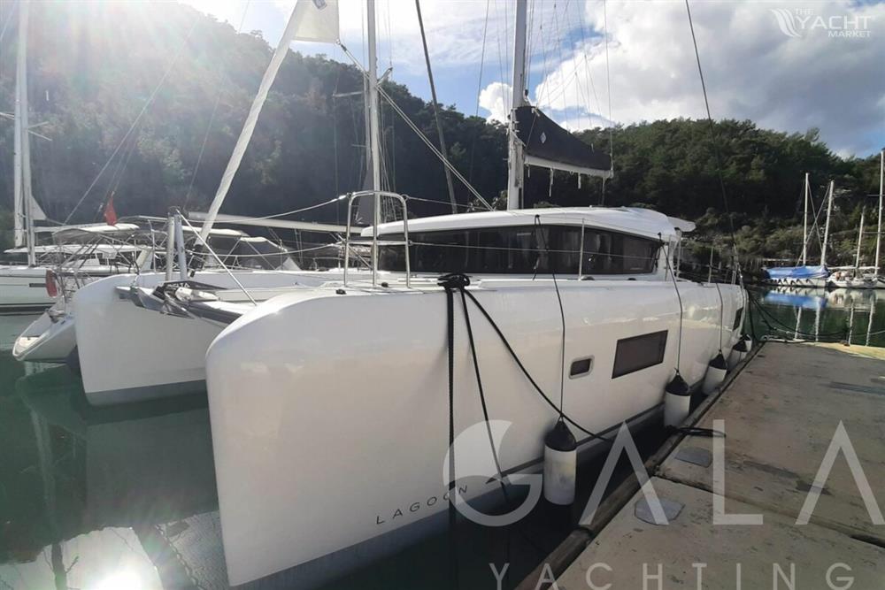 LAGOON Lagoon 42