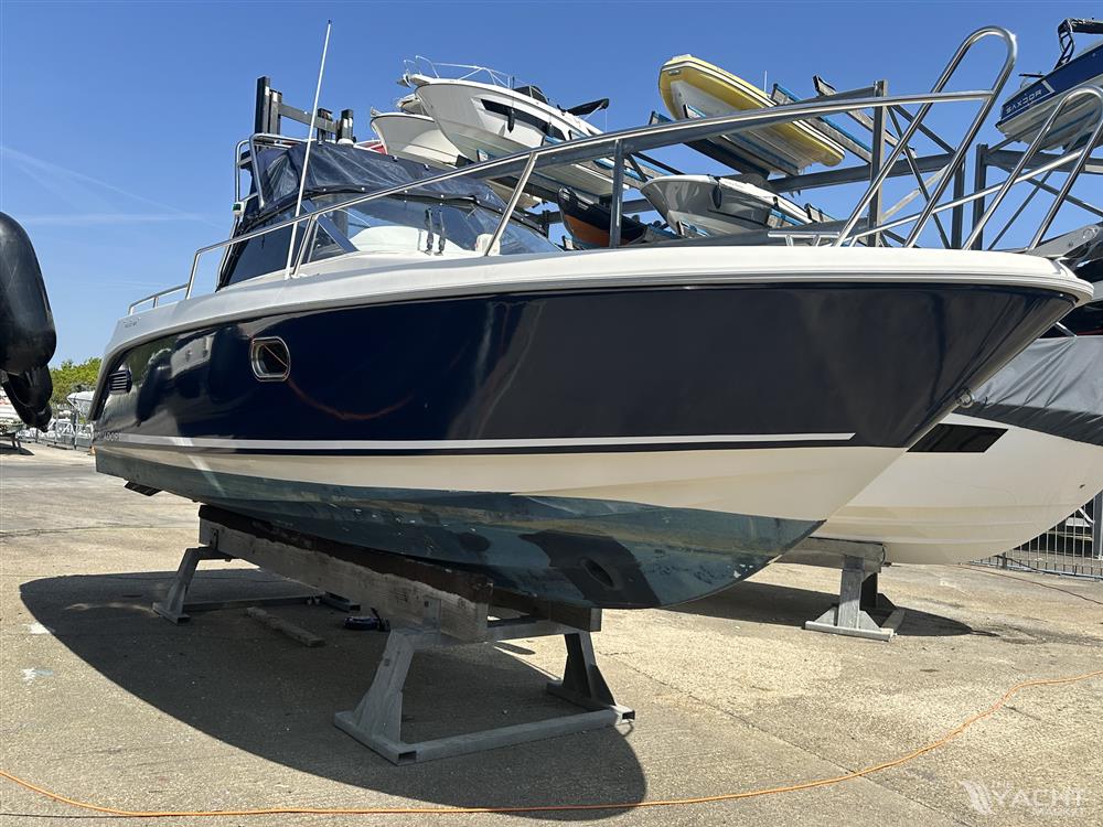 Aquador 23 Walkaround - 2003 Aquador 23 Walkaround 1