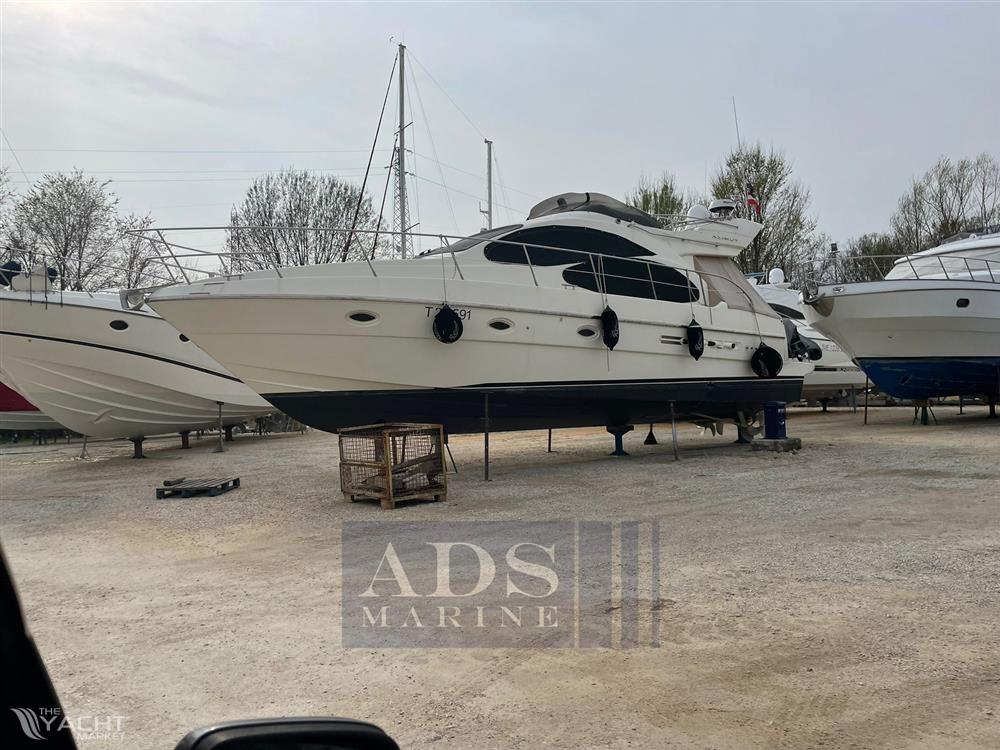 Azimut 42 Fly - 01