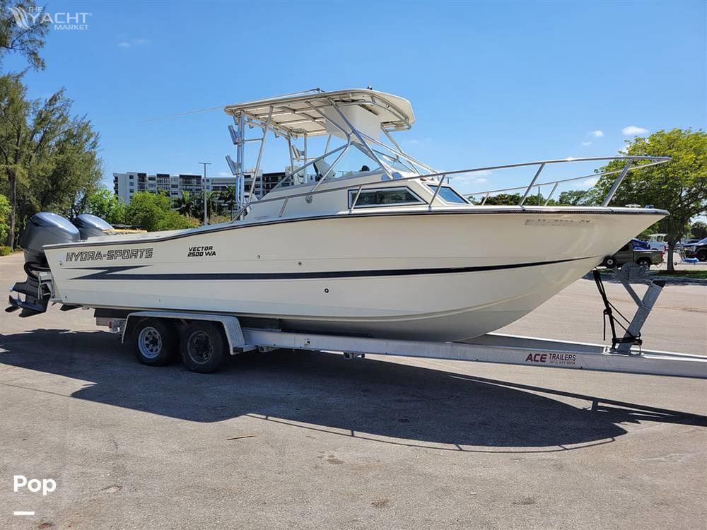 Hydra-Sports Vector 2500 WA - 1990 Hydra-Sports Vector 2500 WA - Photo #1