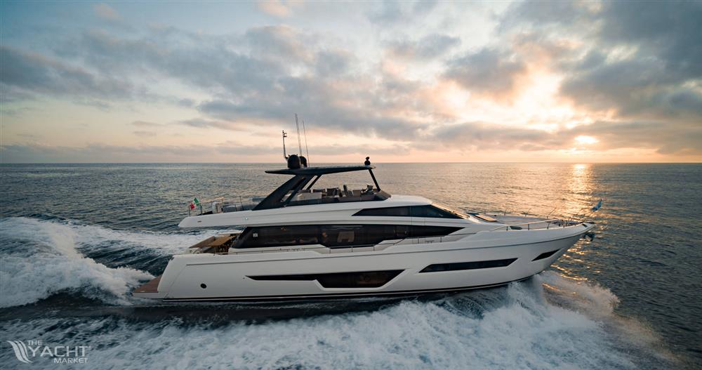 Ferretti 780