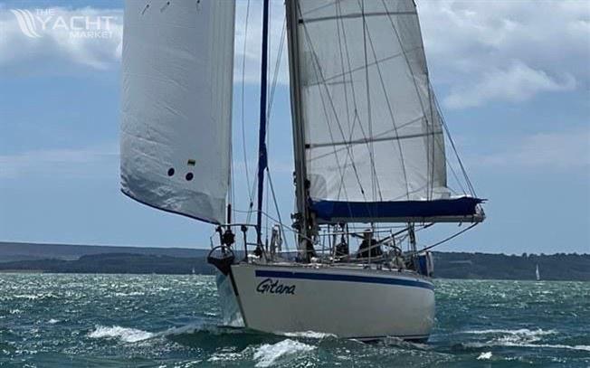 Gitana 43 - Under sail crop