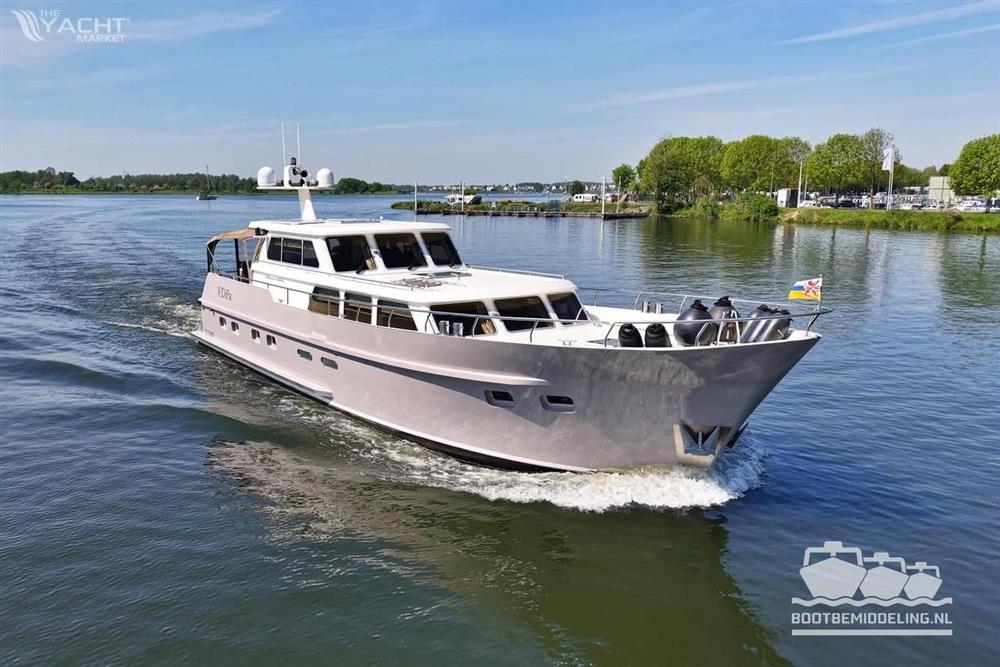 Euroship 1900 Pilothouse