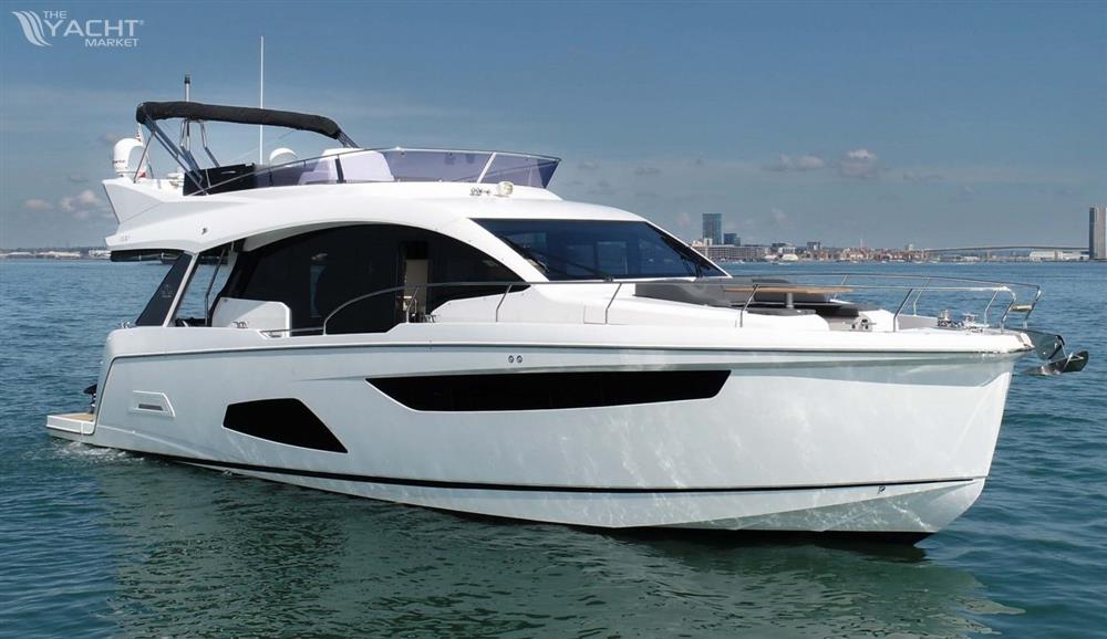 Sealine F530 - Saeline F530 - Overall