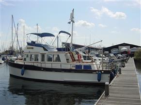 Grand Banks 42