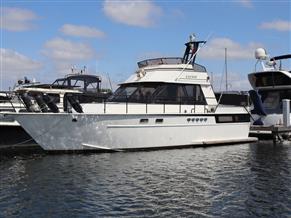 Cascaruda 1200 Flybridge