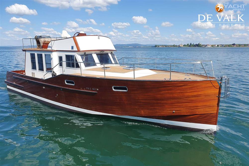 Martin 44 Trawler - Picture 1