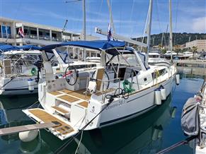 Beneteau Oceanis 38.1